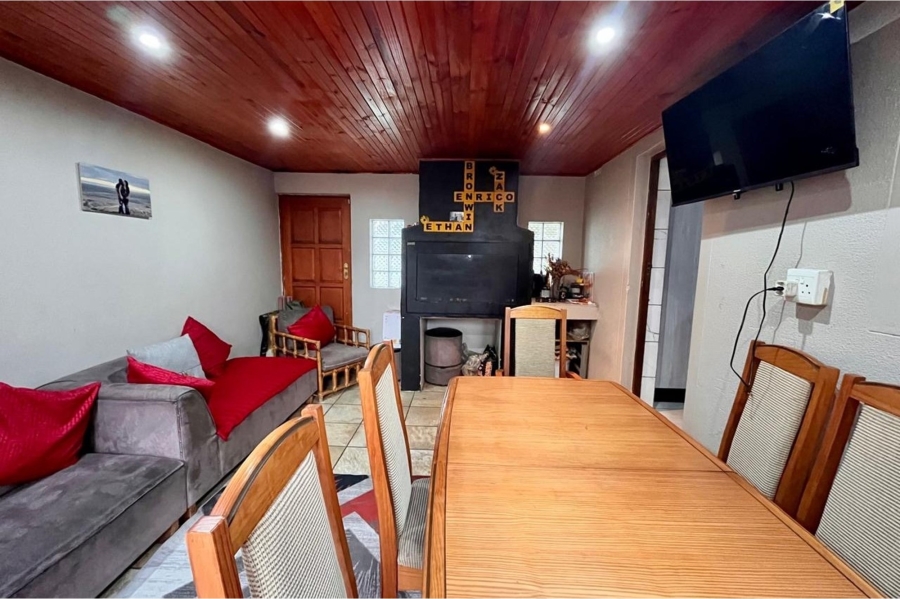 3 Bedroom Property for Sale in Windsor Park Estate Western Cape